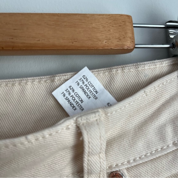 ๐ Beige Denim High Waisted Mom Shorts - Picture 7 of 10